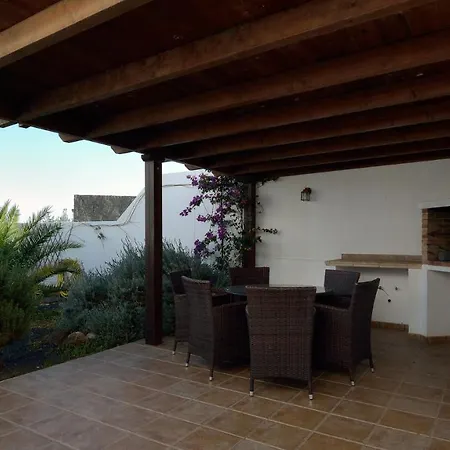 Playa Blanca Sleeps 6 Pool Air Con Wifi Playa Blanca (Lanzarote)